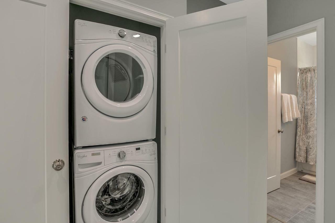 New 3/2 Duplex Minutes From Heart Of -unit B Apartamento Tampa