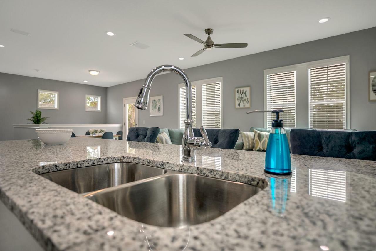 Apartment New 3/2 Duplex Minutes From Heart Of -unit B *